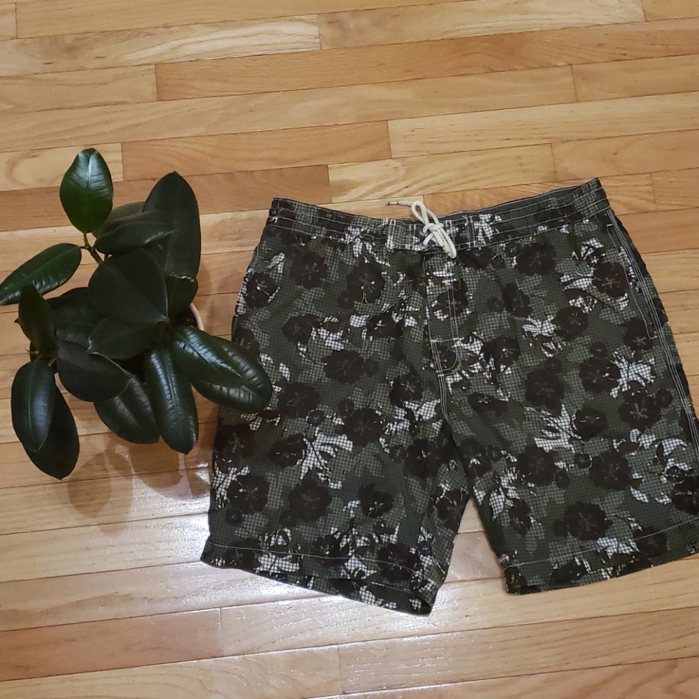 5/$20🕸 men's swim trunks